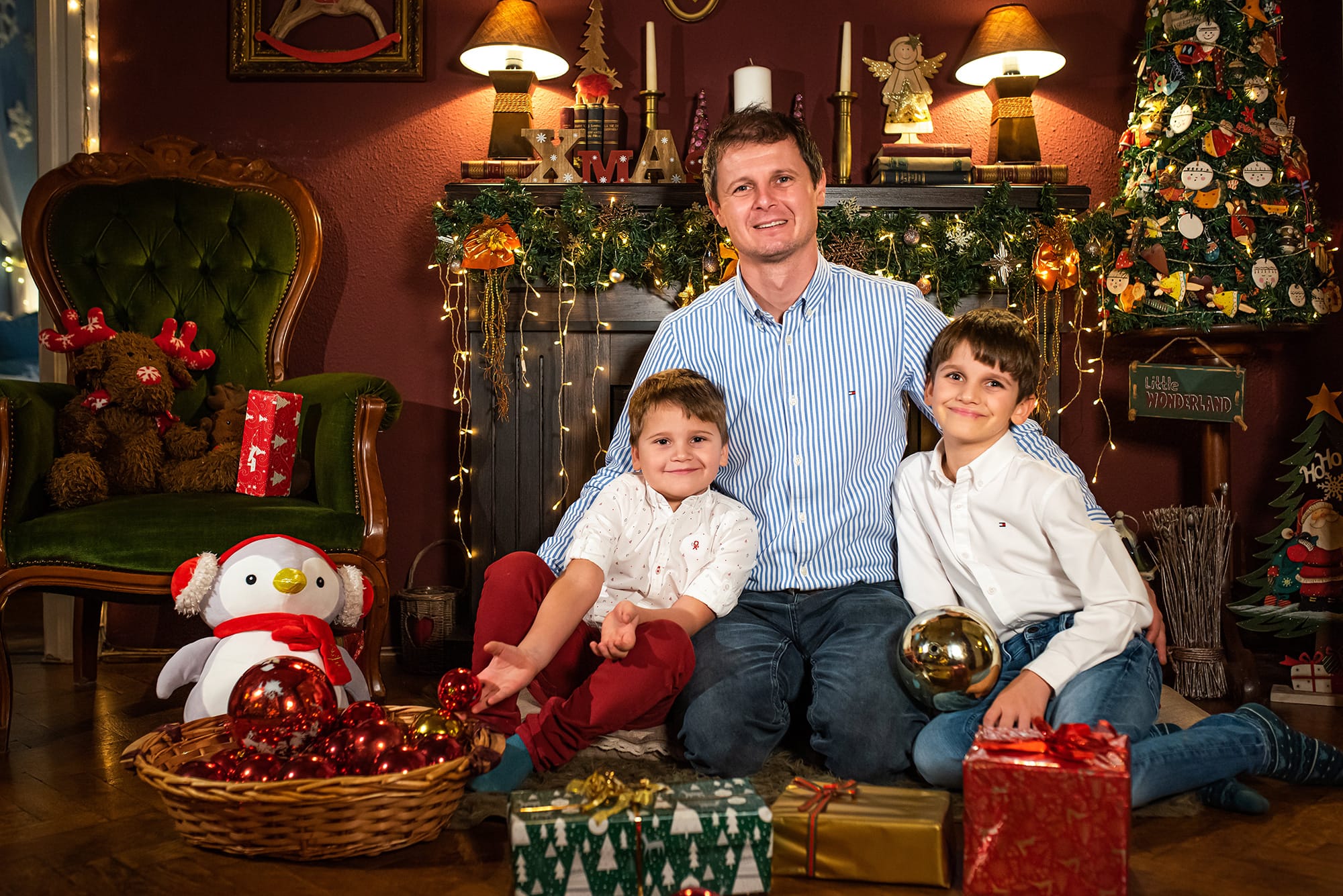 Sedinta foto de craciun, sedinta foto craciun bucuresti, sedinta foto copii craciun, sedinta foto maternitate craciun, sedinte foto portret craciun, sedinta foto logodna craciun, sedinta foto de craciun familie, sedinte foto de craciun bucuresti, sedinta foto bebelusi de craciun